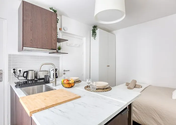 Design Batignolles Lignes 13 & 14 *