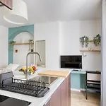 Appartement Design Batignolles Lignes 13 & 14